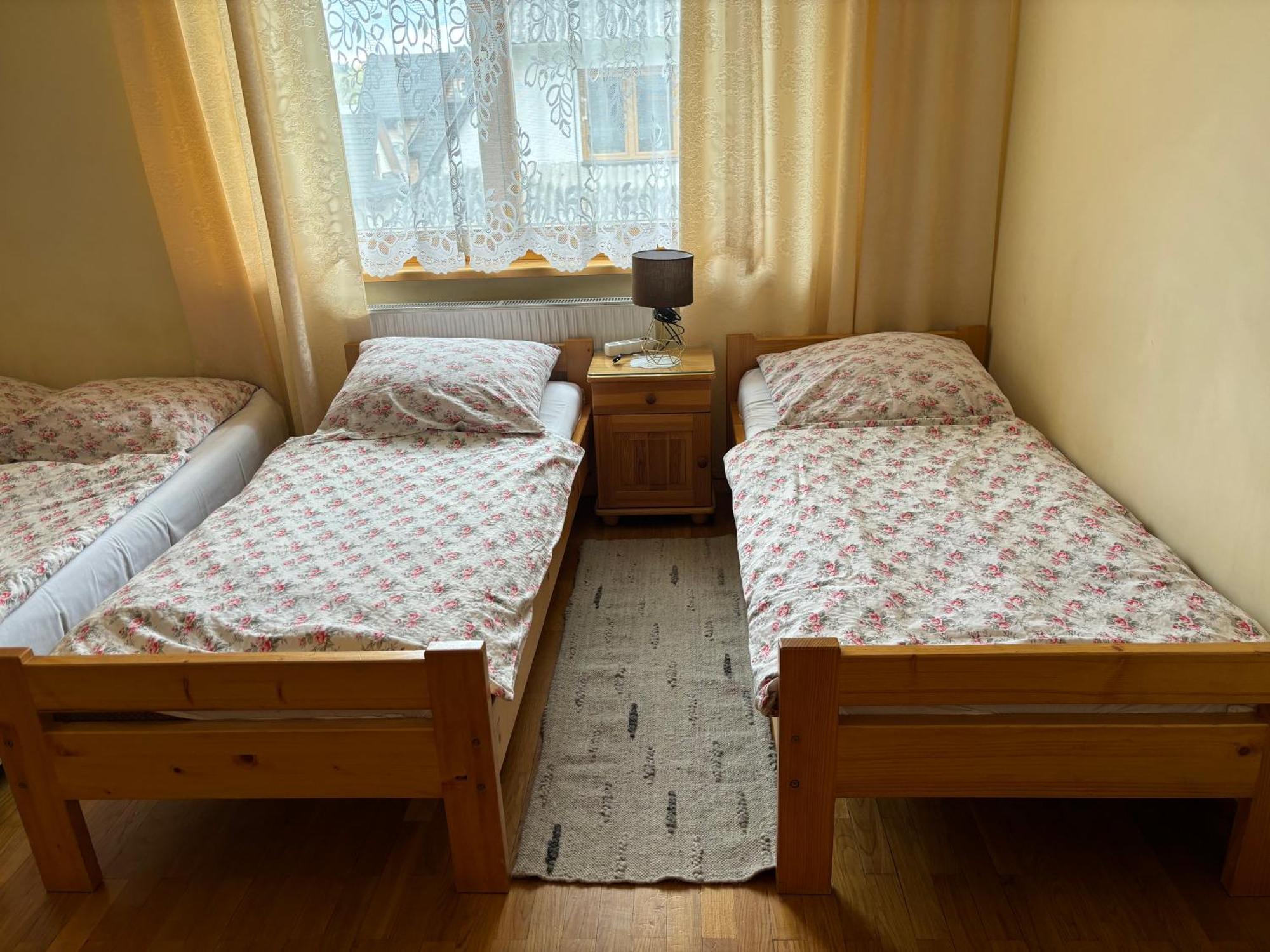 Pokoje Goscinne U Gordona Poronin Kültér fotó